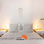 #083 Balcony With Ac, Garden View 5min شقة